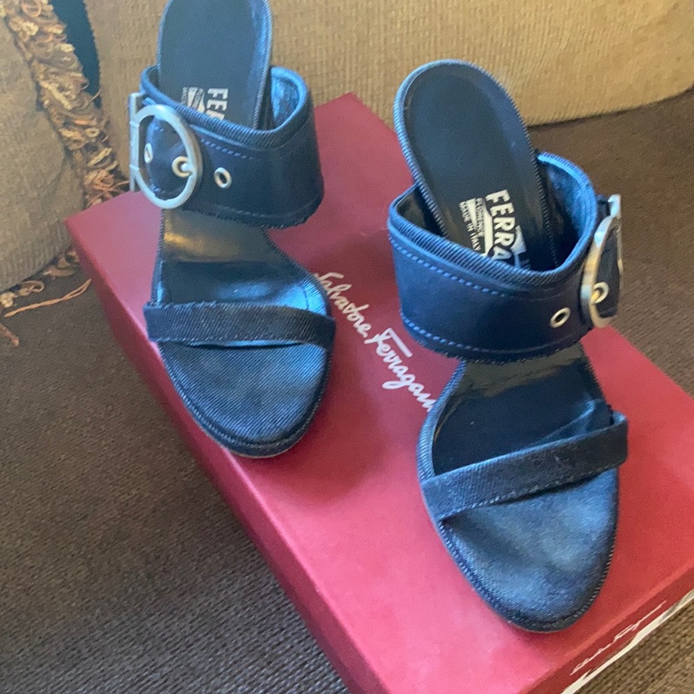 Authentic Salvatore Ferrangamo woman’s sandals